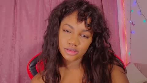 Daphne online show from December 17, 11:50 am