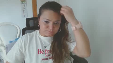 dapnne online show from March 21, 3:49 pm