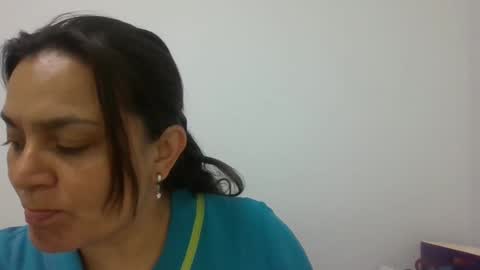 Snapshot of dapnne24 chatting on March 1, 2:34 pm dapnne online show from March 1, 2:34 pm