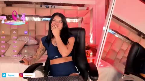 Snapshot of dapnne_ chatting on September 12, 12:40 pm Daphne online show from September 12, 12:40 pm