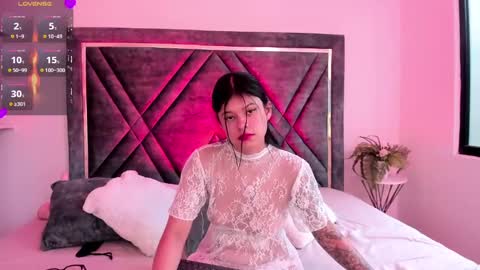Snapshot of dapnne_ chatting on February 19, 12:11 pm Daphne online show from February 19, 12:11 pm