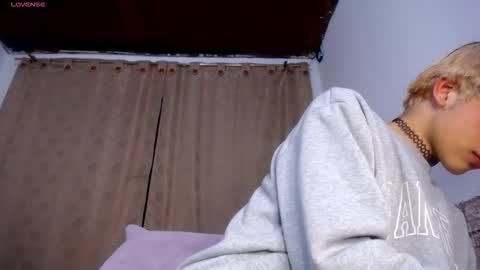 DARA online show from March 11, 12:02 am