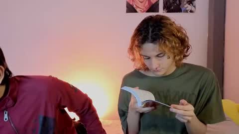 darcy_and_stolas online show from November 13, 4:26 am