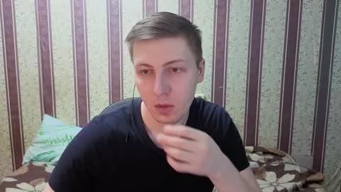 darienlarge online show from February 8, 2:15 am