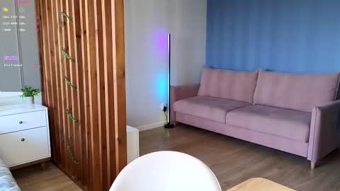 darilboom online show from March 11, 1:36 pm