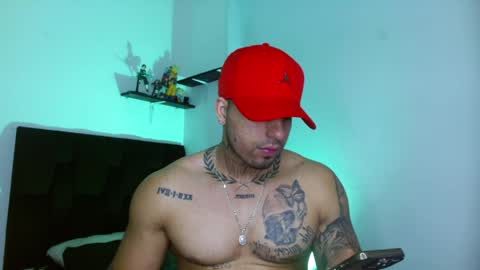 Darius Phoenix  online show from March 28, 9:16 pm