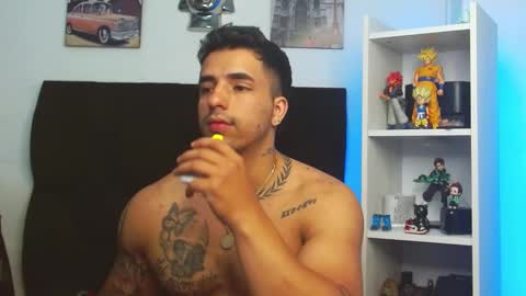 Snapshot of darius_phoenix chatting on March 2, 2:00 pm Darius Phoenix online show from March 2, 2:00 pm