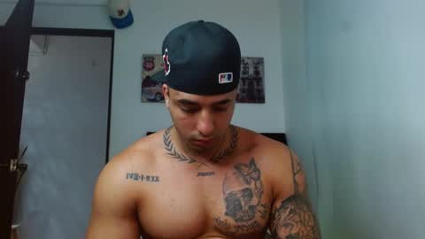Snapshot of darius_phoenix chatting on October 6, 7:20 pm Darius Phoenix online show from October 6, 7:20 pm