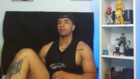 Snapshot of darius_phoenix chatting on March 2, 10:56 am Darius Phoenix online show from March 2, 10:56 am