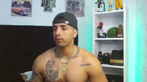 Snapshot of darius_phoenix chatting on January 29, 9:23 am Darius Phoenix online show from January 29, 9:23 am