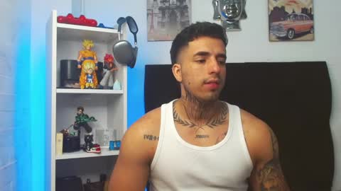 Snapshot of darius_phoenix chatting on March 10, 6:16 am Darius Phoenix online show from March 10, 6:16 am