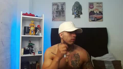 Snapshot of darius_phoenix chatting on March 7, 10:02 am Darius Phoenix online show from March 7, 10:02 am