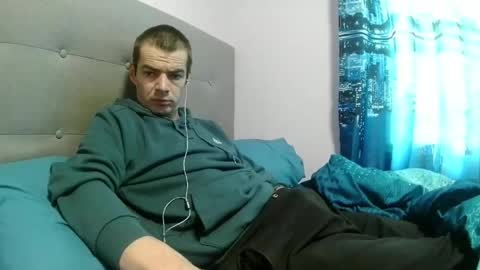 dark377 online show from April 25, 1:41 pm