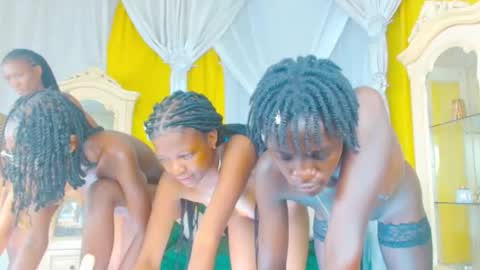 AHLEY online show from March 22, 8:46 pm