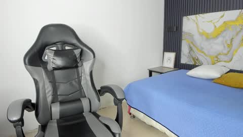 DARCK online show from February 26, 2:09 pm