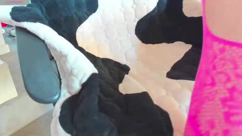 dark greens online show from February 3, 10:08 am