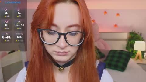 Snapshot of dark_lola_ chatting on October 5, 2:53 am Lola online show from October 5, 2:53 am