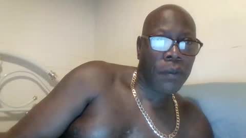 darkchocolat77 online show from January 20, 11:54 pm