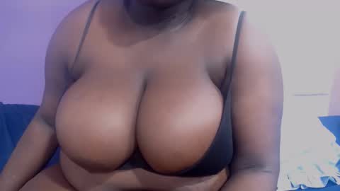 darkgiantmelanin online show from May 8, 11:10 pm