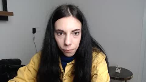 darklynx_ online show from November 28, 1:40 pm