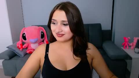 Amelie online show from May 23, 7:10 pm
