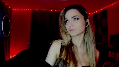 roseredgoddess online show from November 29, 4:31 am