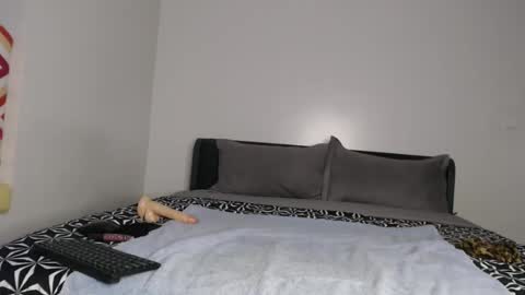 darktanqueen online show from December 21, 4:52 am