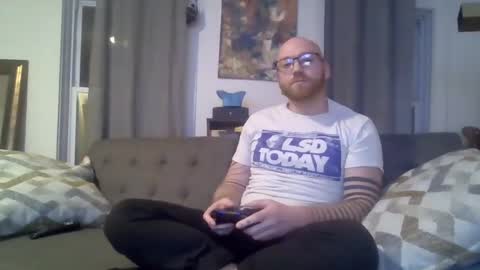 darlcomllc online show from March 12, 1:14 am