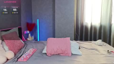 darlenedolce online show from October 5, 1:41 pm