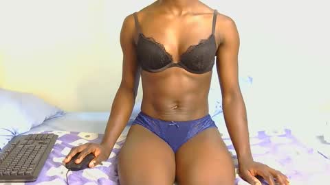 Snapshot of darling_dee chatting on October 11, 12:10 pm darling_dee online show from October 11, 12:10 pm