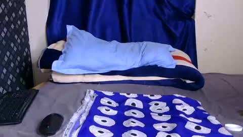 darling_dee online show from July 2, 2:53 am