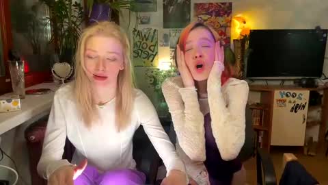 D online show from February 11, 8:20 pm