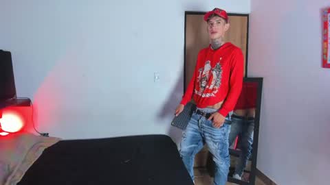 darwin_stark online show from May 5, 6:41 am