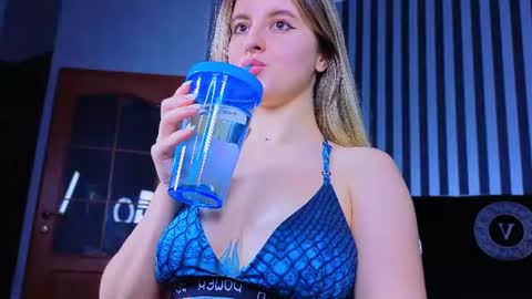 daryana_gray online show from July 14, 10:21 am