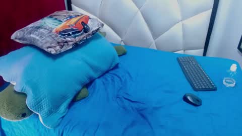 Dave Bakers online show from January 11, 9:10 pm