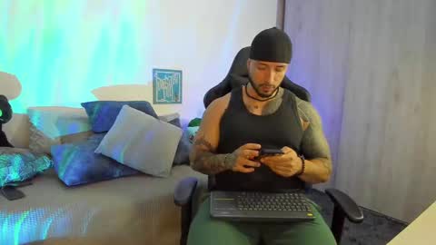 DAVE MAX online show from November 7, 3:53 am