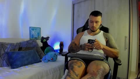 DAVE MAX online show from March 23, 1:43 am