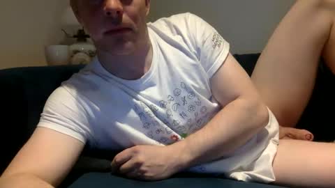 daveb709709709 online show from March 23, 2:16 am