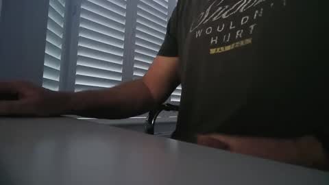 davesu12345 online show from February 23, 7:21 am