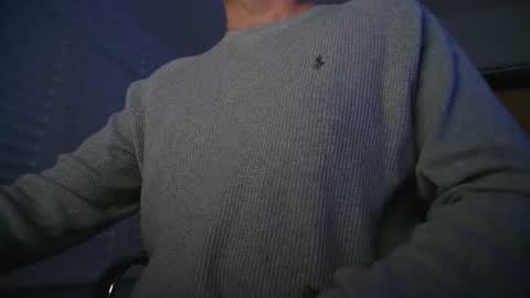 davesu12345 online show from February 5, 7:23 am