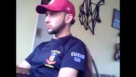 Snapshot of david23vergota chatting on October 25, 5:35 pm david23vergota online show from October 25, 5:35 pm