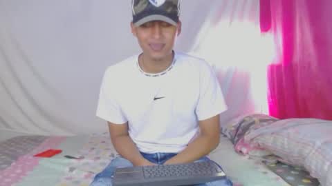 david_efrem online show from February 19, 9:58 pm