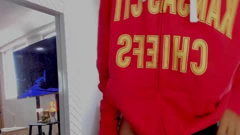 Snapshot of david_johnson372 chatting on February 17, 2:38 pm Hey im David that loves to explore and speak their fantasies. Very open talktative and nice. Feel free to chat with me online show from February 17, 2:38 pm