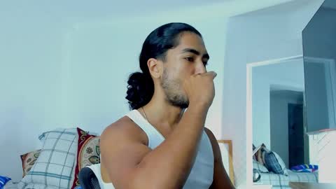 Snapshot of david_johnson372 chatting on October 17, 12:58 am Hey im David that loves to explore and speak their fantasies. Very open talktative and nice. Feel free to chat with me online show from October 17, 12:58 am