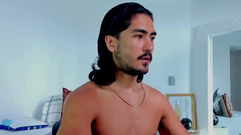Snapshot of david_johnson372 chatting on October 20, 12:21 pm Hey im David that loves to explore and speak their fantasies. Very open talktative and nice. Feel free to chat with me online show from October 20, 12:21 pm
