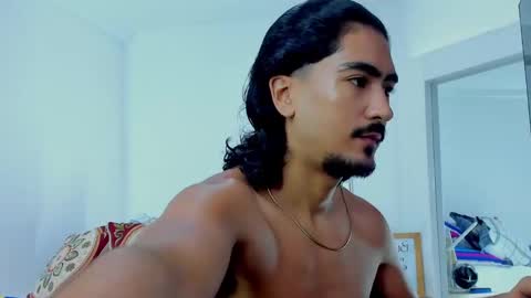 Snapshot of david_johnson372 chatting on September 17, 11:13 am Hey im David that loves to explore and speak their fantasies. Very open talktative and nice. Feel free to chat with me online show from September 17, 11:13 am