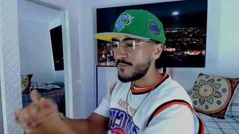 Hey im David that loves to explore and speak their fantasies. Very open talktative and nice. Feel free to chat with me online show from March 12, 3:10 am