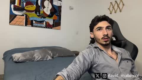 Snapshot of david_muller_ chatting on February 24, 3:12 am David online show from February 24, 3:12 am