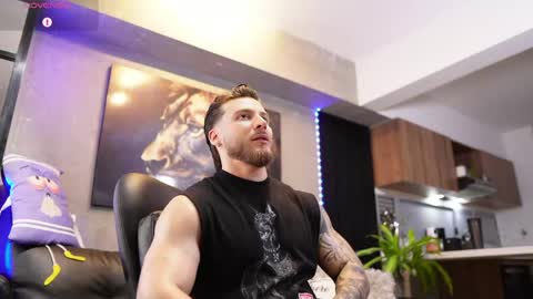 David Blakee online show from April 19, 3:40 am