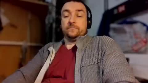 Snapshot of davideo59 chatting on September 27, 12:03 pm davideo59 online show from September 27, 12:03 pm